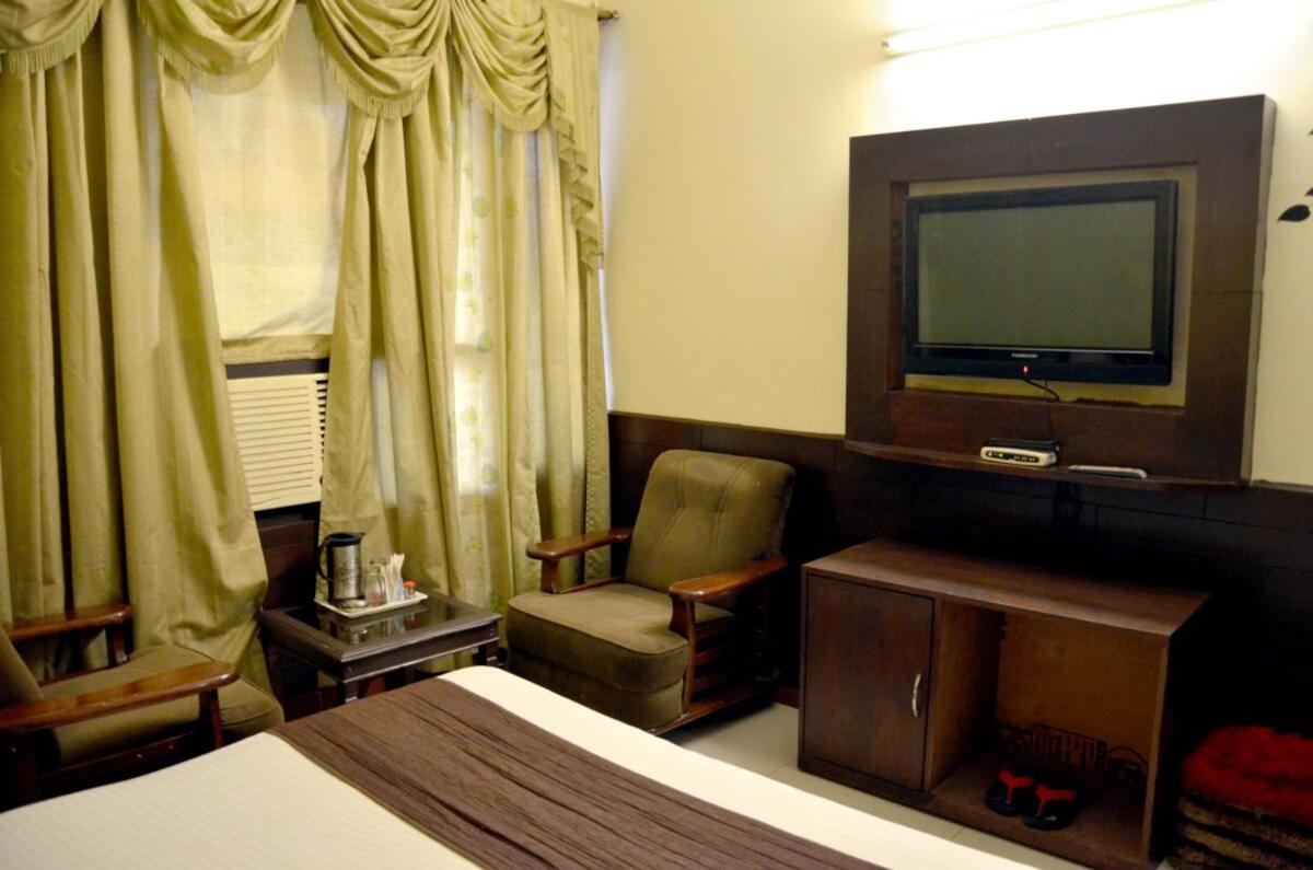 Hotel City Paradise Csandígarh Kültér fotó