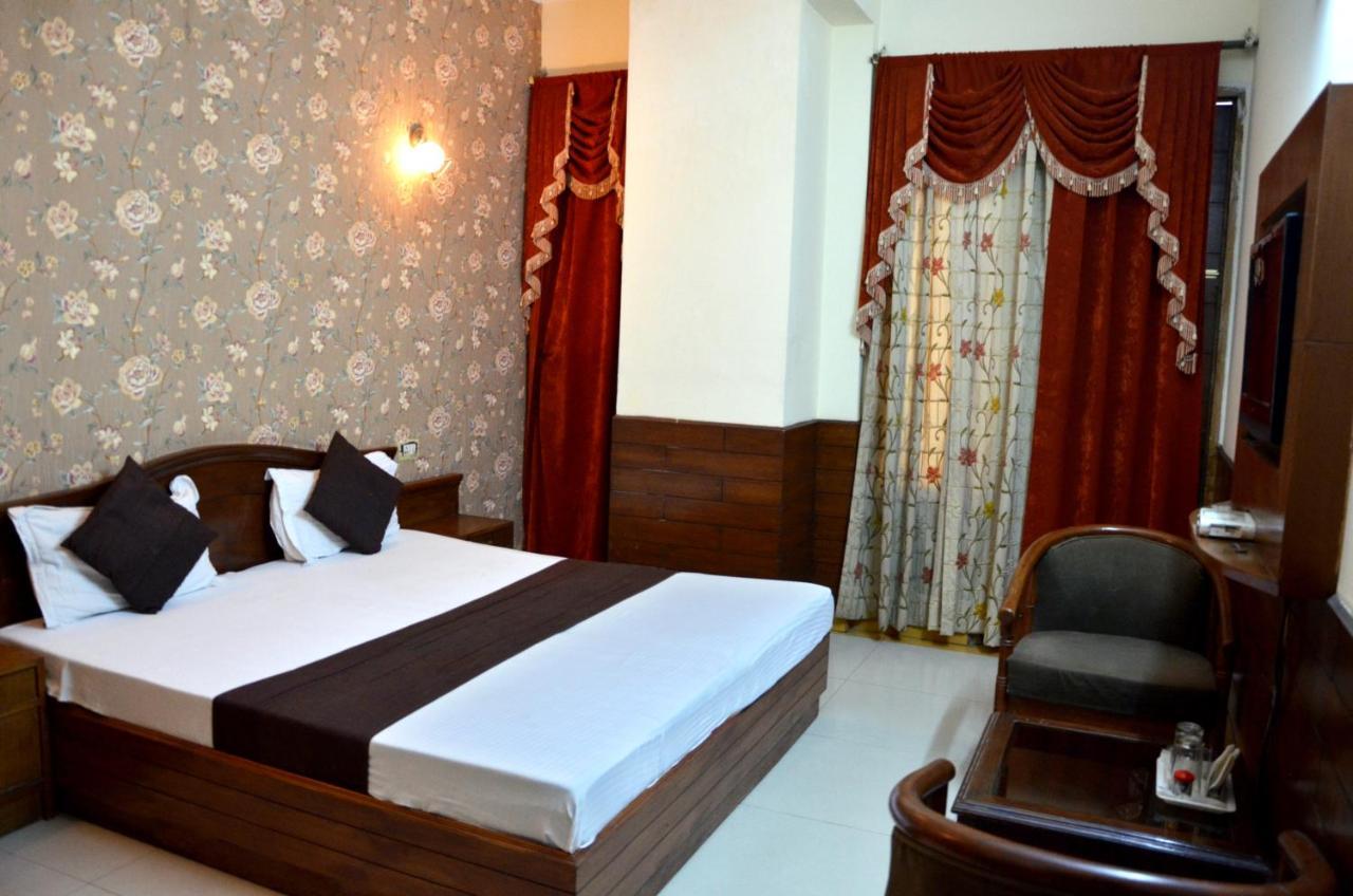 Hotel City Paradise Csandígarh Kültér fotó