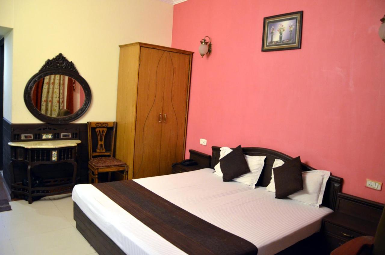 Hotel City Paradise Csandígarh Kültér fotó
